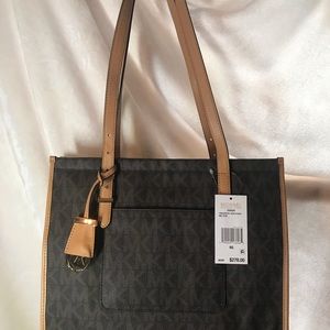 Micheal Kors Tote